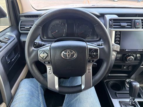Used 2021 Toyota 4Runner SR5 Premium w/ Moonroof Package AWD/4WD image 16