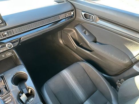 Used 2025 Honda Civic Sport image 18