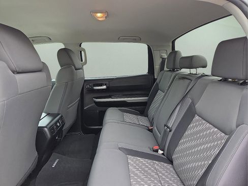 Used 2020 Toyota Tundra SR5 w/ SR5 Upgrade Package AWD/4WD image 10
