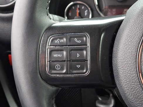 Used 2018 Jeep Wrangler Unlimited Rubicon image 20