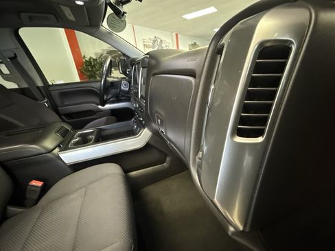 Used 2018 Chevrolet Silverado 1500 LT w/ All Star Edition AWD/4WD image 17
