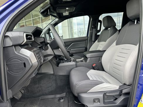 Certified 2025 Toyota Tacoma TRD Off-Road image 11