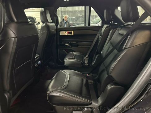 Used 2024 Ford Explorer ST w/ Technology Package image 19