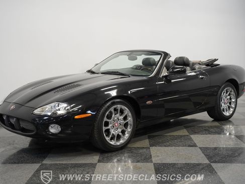 Used 2002 Jaguar XK8 Convertible image 5