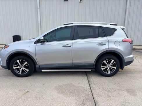 Used 2017 Toyota RAV4 XLE image 2
