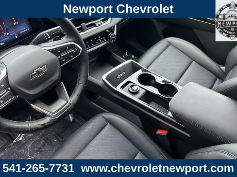 Used 2026 Chevrolet Equinox LT w/ Convenience Package II image 11