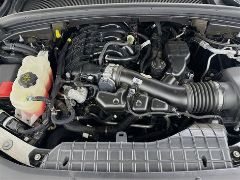 Used 2022 Jeep Grand Cherokee L Limited w/ Luxury Tech Group II image 34