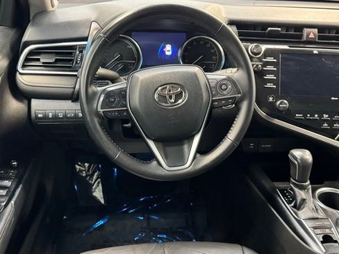Used 2018 Toyota Camry XLE w/ Audio Package image 8