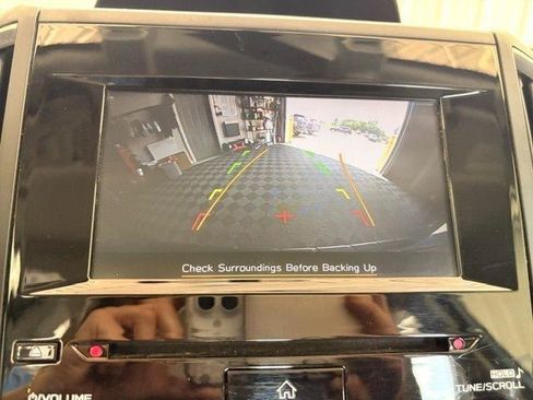 Used 2021 Subaru Forester w/ Popular Package #1 AWD/4WD image 16