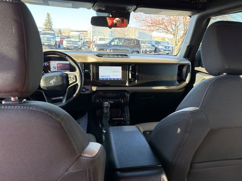 Used 2021 Ford Bronco Wildtrak image 9