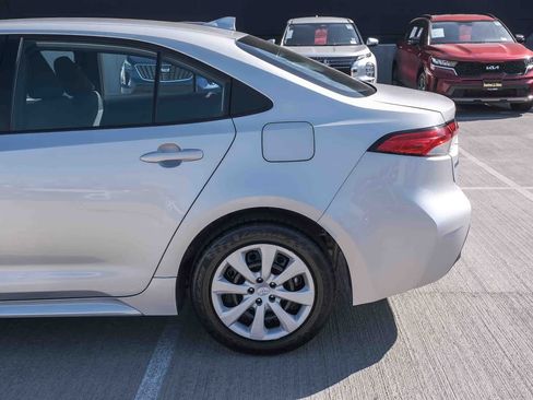 Used 2024 Toyota Corolla LE FWD image 8