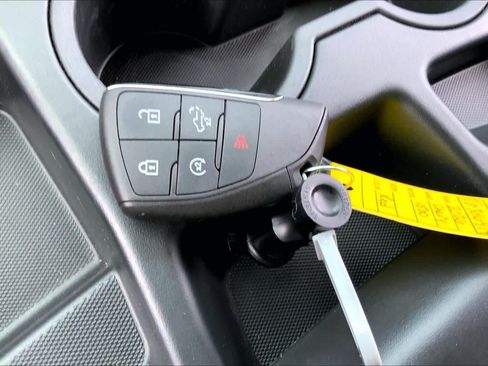Used 2026 Chevrolet Silverado 1500 Custom RWD image 14