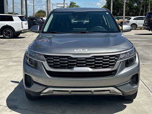 Certified 2023 Kia Seltos LX AWD/4WD image 3