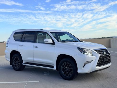 Used 2020 Lexus GX 460 Premium w/ Premium Package AWD/4WD image 3