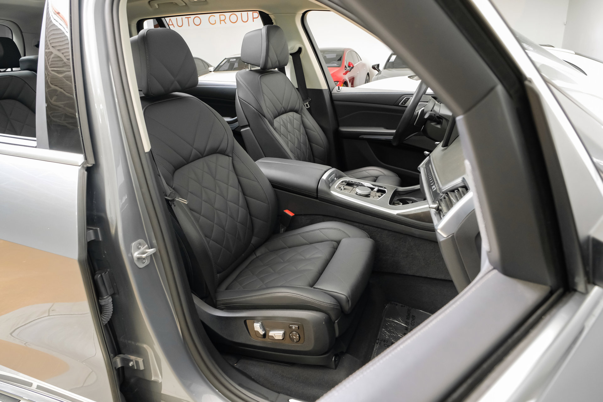 Used 2025 BMW X7 xDrive40i AWD/4WD image 45