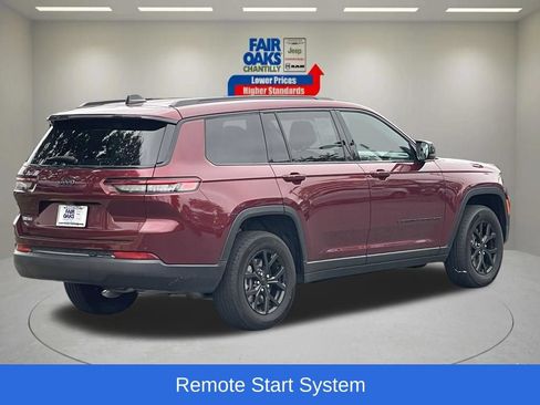 Used 2025 Jeep Grand Cherokee L Altitude AWD/4WD image 7