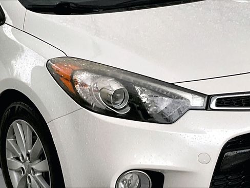 Used 2016 Kia Forte Koup EX FWD image 23
