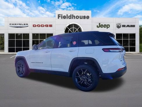 New 2025 Jeep Grand Cherokee Limited AWD/4WD image 8