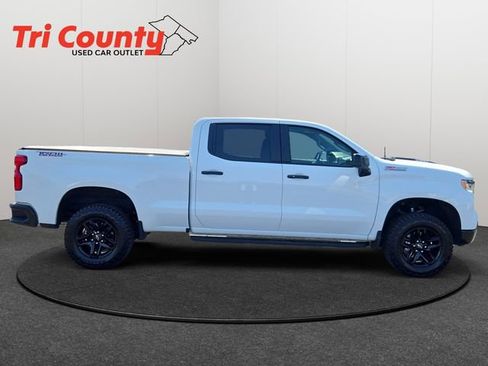 Used 2025 Chevrolet Silverado 1500 LT Trail Boss w/ Convenience Package II image 9