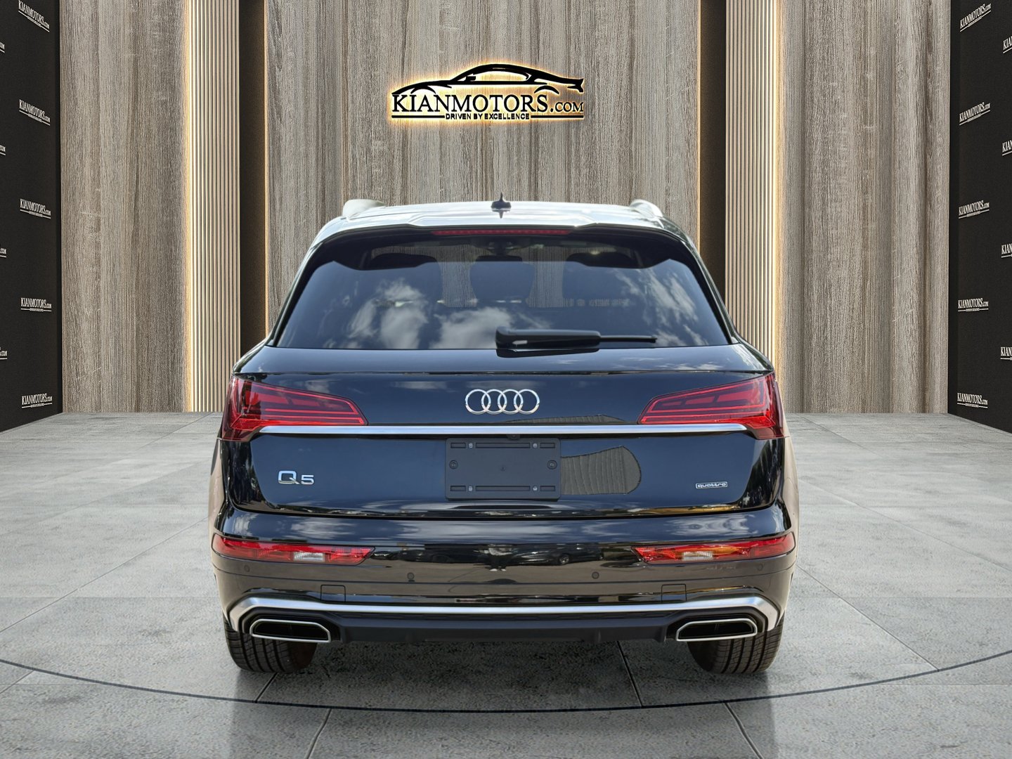 Used 2024 Audi Q5 e Premium w/ Convenience Package AWD/4WD image 6