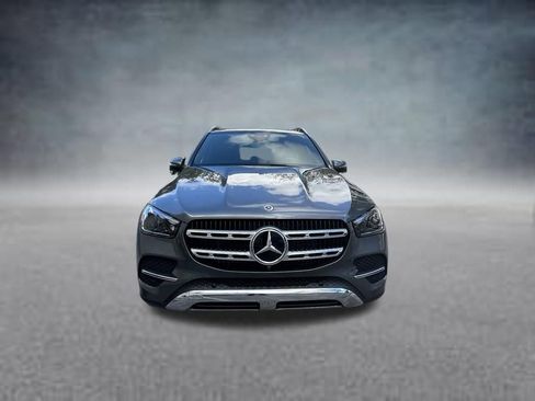 Used 2025 Mercedes-Benz GLE 450e 4MATIC image 2
