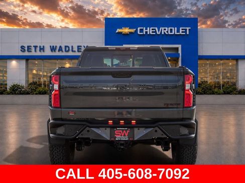 Used 2025 Chevrolet Silverado 1500 LTZ AWD/4WD image 6