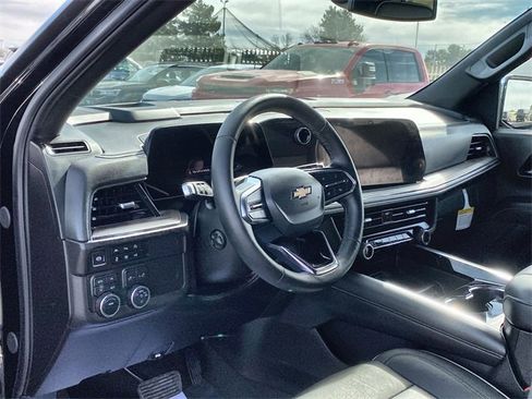 Certified 2025 Chevrolet Tahoe Premier image 2