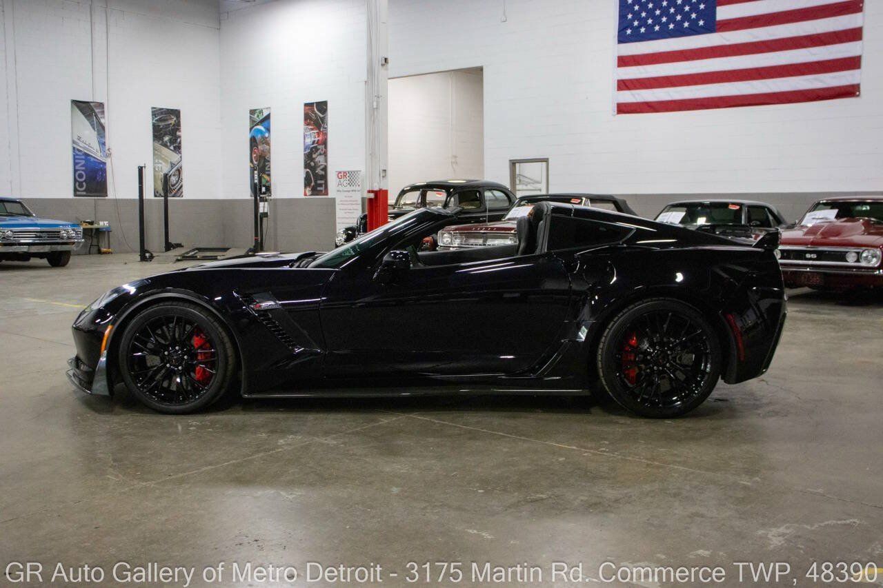 Used 2016 Chevrolet Corvette Z06 w/ 3LZ Preferred Equipment Group RWD image 4
