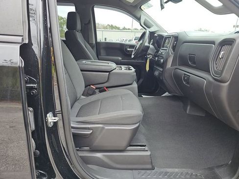 Used 2022 Chevrolet Silverado 1500 Custom image 6
