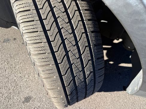 Used 2015 Ford Explorer Limited image 23