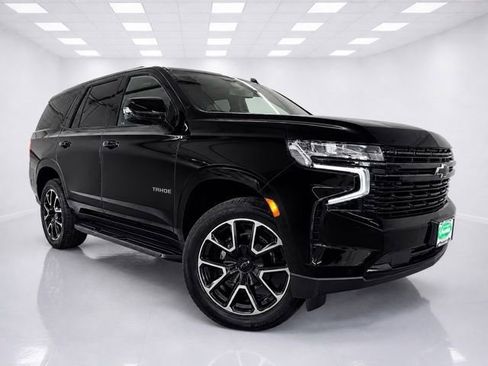Used 2023 Chevrolet Tahoe RST w/ Luxury Package AWD/4WD image 3