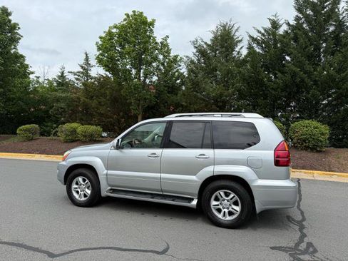 Used 2006 Lexus GX 470 image 3