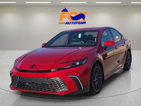 New 2026 Toyota Camry SE image 1