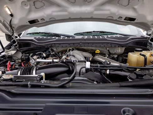 Used 2021 Ford F550 4x4 Crew Cab Super Duty image 19