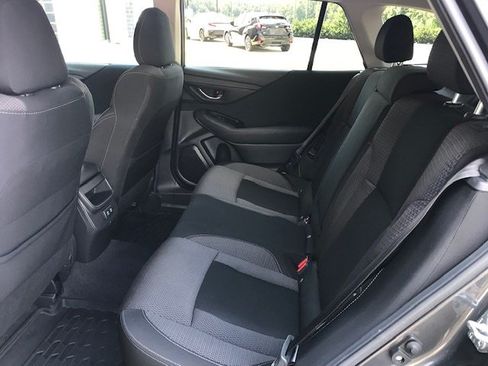 Used 2021 Subaru Outback Premium AWD/4WD image 7