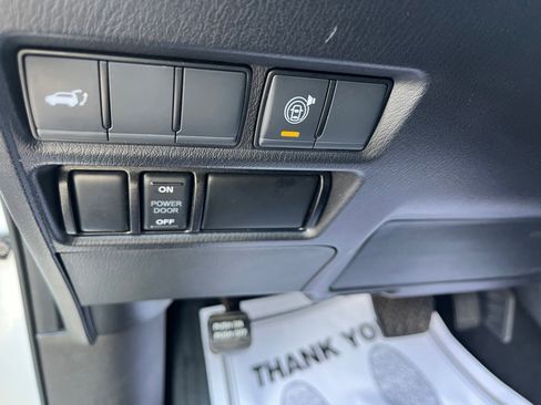 Used 2022 Nissan Armada SL w/ Midnight Edition Package image 12