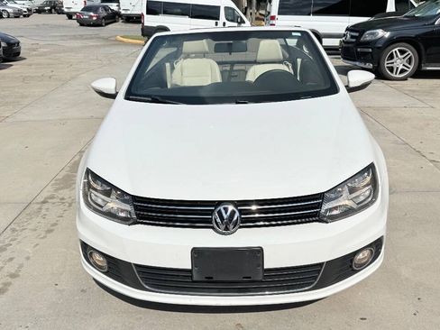 Used 2012 Volkswagen Eos Komfort FWD image 12