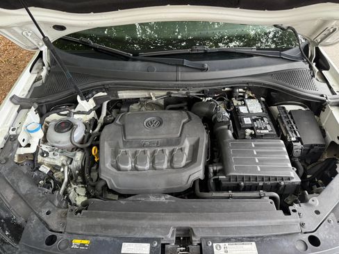 Used 2018 Volkswagen Tiguan SEL FWD image 8