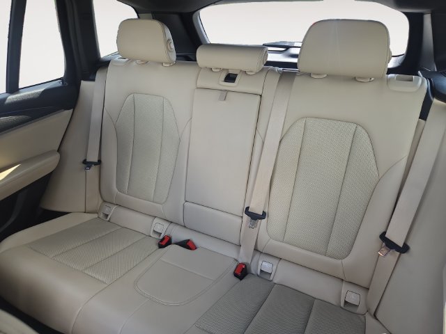 Used 2022 BMW X3 xDrive30i AWD/4WD image 13