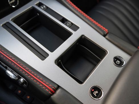 Used 2016 Aston Martin DB9 GT image 24