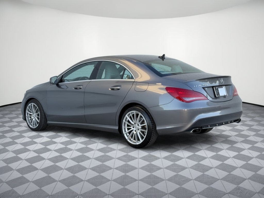 Used 2015 Mercedes-Benz CLA 250 image 3