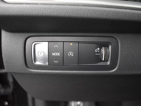Used 2024 Chevrolet Traverse LT FWD image 13