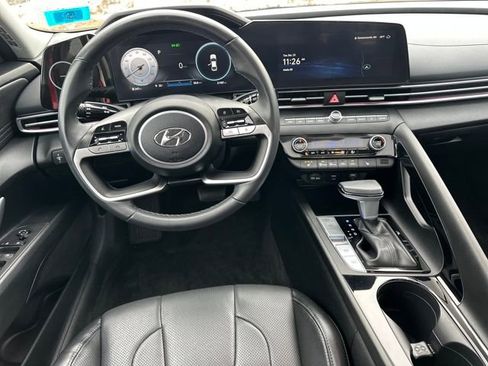 Certified 2023 Hyundai Elantra Limited w/ Cargo Package image 15