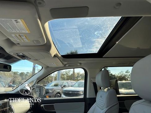 New 2026 Ford Expedition Platinum image 24