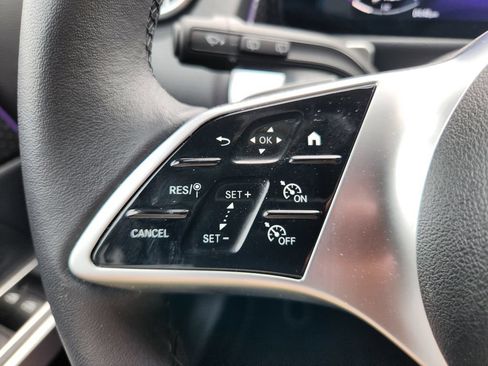 Certified 2025 Mercedes-Benz GLB 250 4MATIC image 33