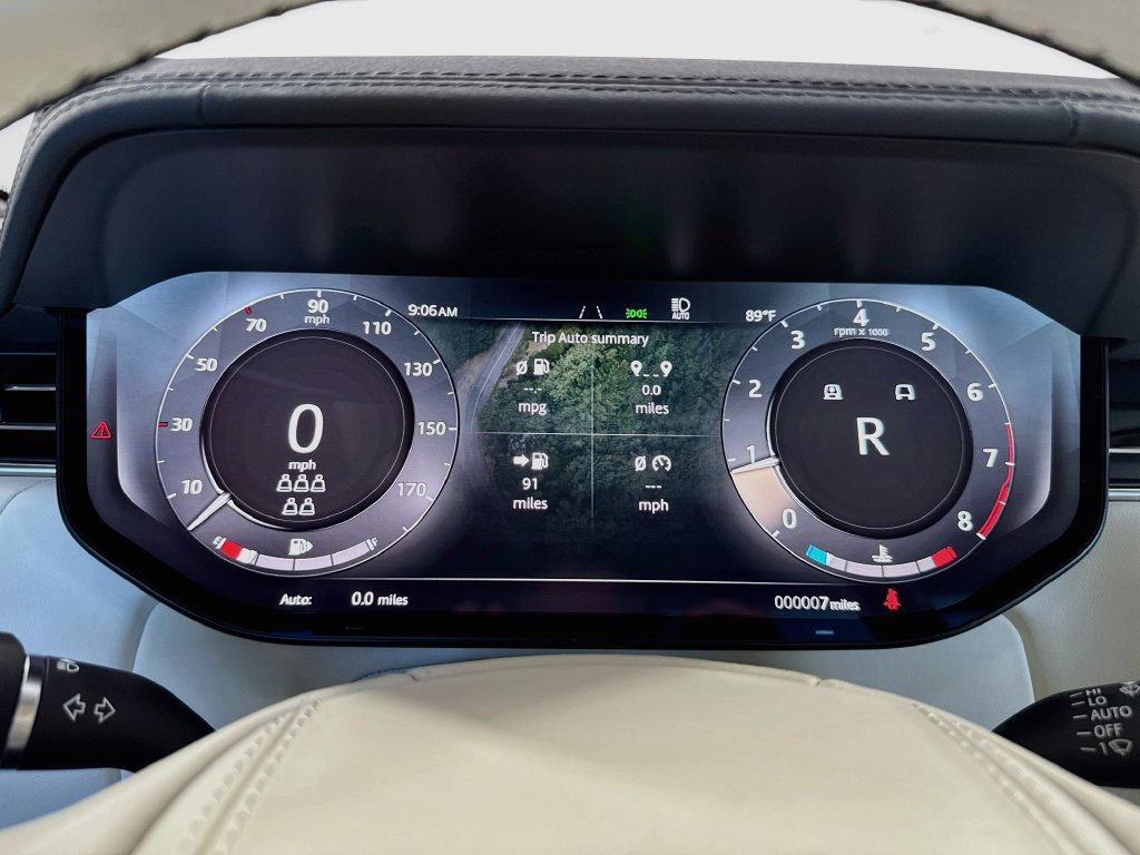 New 2026 Land Rover Range Rover Long Wheelbase SE AWD/4WD image 33