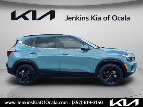 Used 2026 Kia Seltos EX w/ EX Sunroof Package FWD image 2