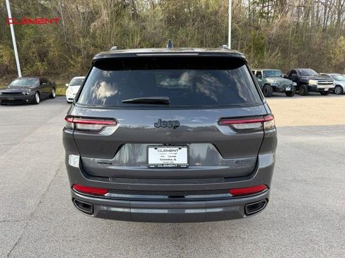 Used 2023 Jeep Grand Cherokee L Summit w/ High Altitude Package image 8