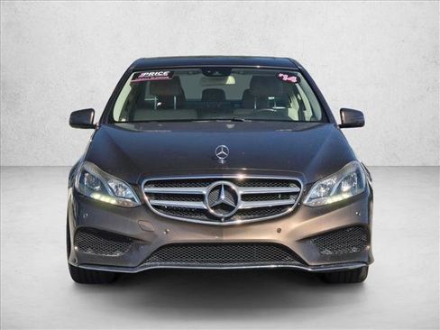 Used 2014 Mercedes-Benz E 350 Sedan image 2
