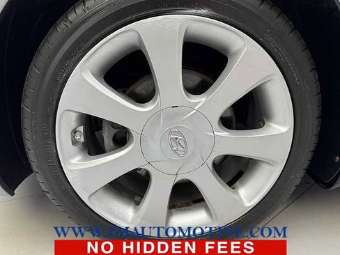 Used 2013 Hyundai Elantra Limited w/ Technology Pkg FWD image 9